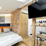Bedthoven Lofts You! Self Check-in & Parking Apartament