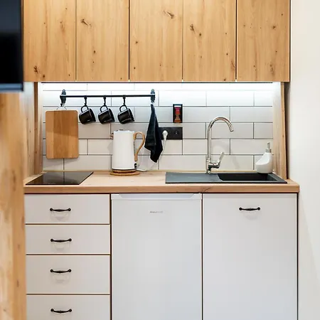 Bedthoven Lofts You! Self Check-in & Parking Apartment Tychy