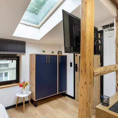 Bedthoven Lofts You! Self Check-in & Parking Tychy
