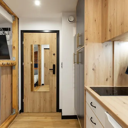 Bedthoven Lofts You! Self Check-in & Parking *