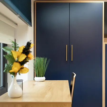 Bedthoven Lofts You! Self Check-in & Parking Apartment *