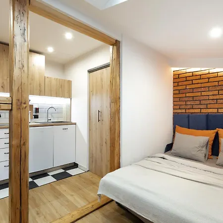 Bedthoven Lofts You! Self Check-in & Parking Apartment Tychy
