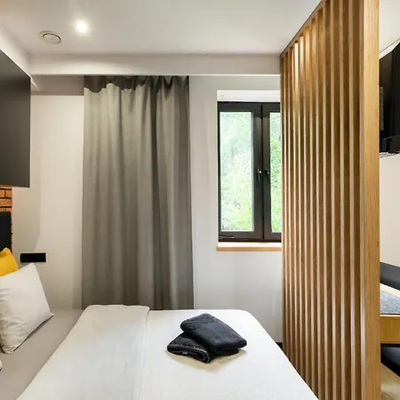 Bedthoven Lofts You! Self Check-in & Parking Tychy