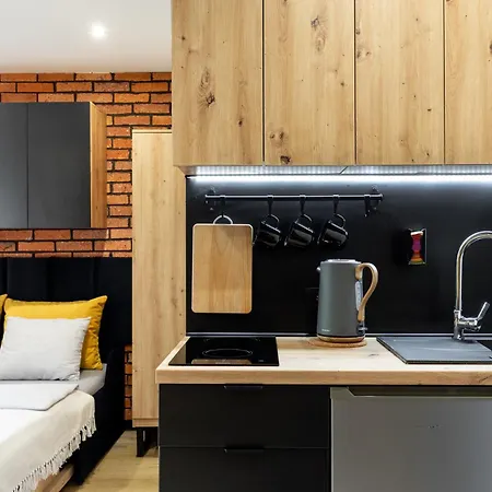 Bedthoven Lofts You! Self Check-in & Parking * Tychy