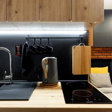 Bedthoven Lofts You! Self Check-in & Parking Apartment
