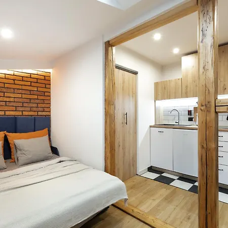 Bedthoven Lofts You! Self Check-in & Parking Apartment Tychy