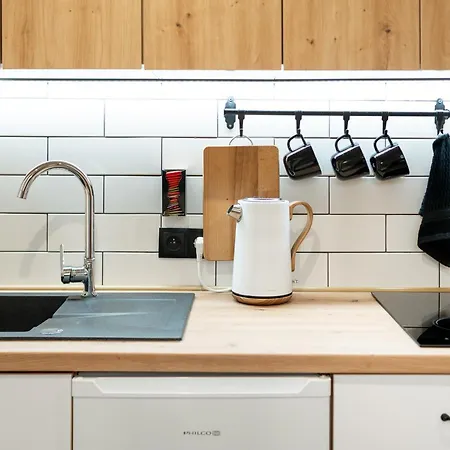 Bedthoven Lofts You! Self Check-in & Parking Tychy