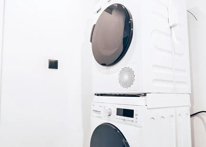 Апартаменты Bedthoven Lofts You! Self Check-in & Parking *