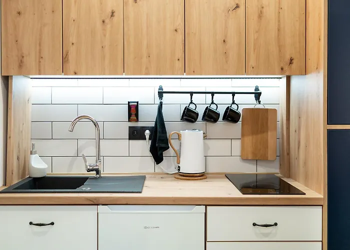 Апартаменты Bedthoven Lofts You! Self Check-in & Parking Тыхы