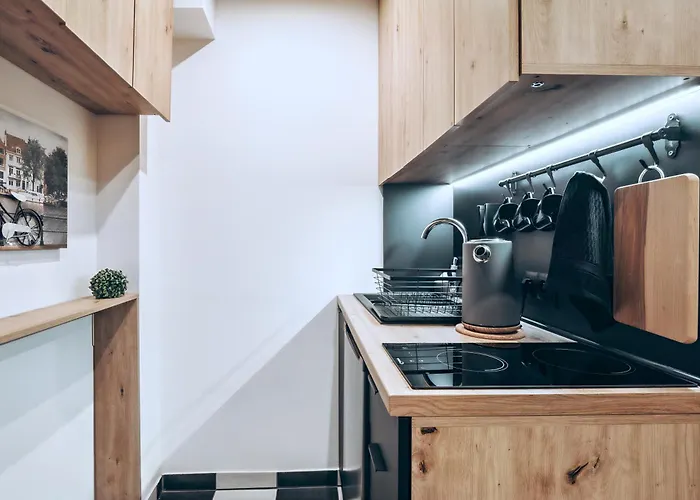 Bedthoven Lofts You! Self Check-in & Parking * Tychy