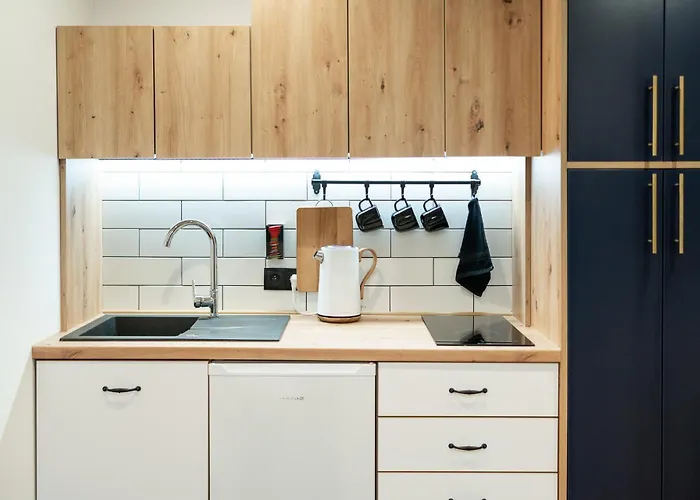 Апартаменты Bedthoven Lofts You! Self Check-in & Parking Тыхы